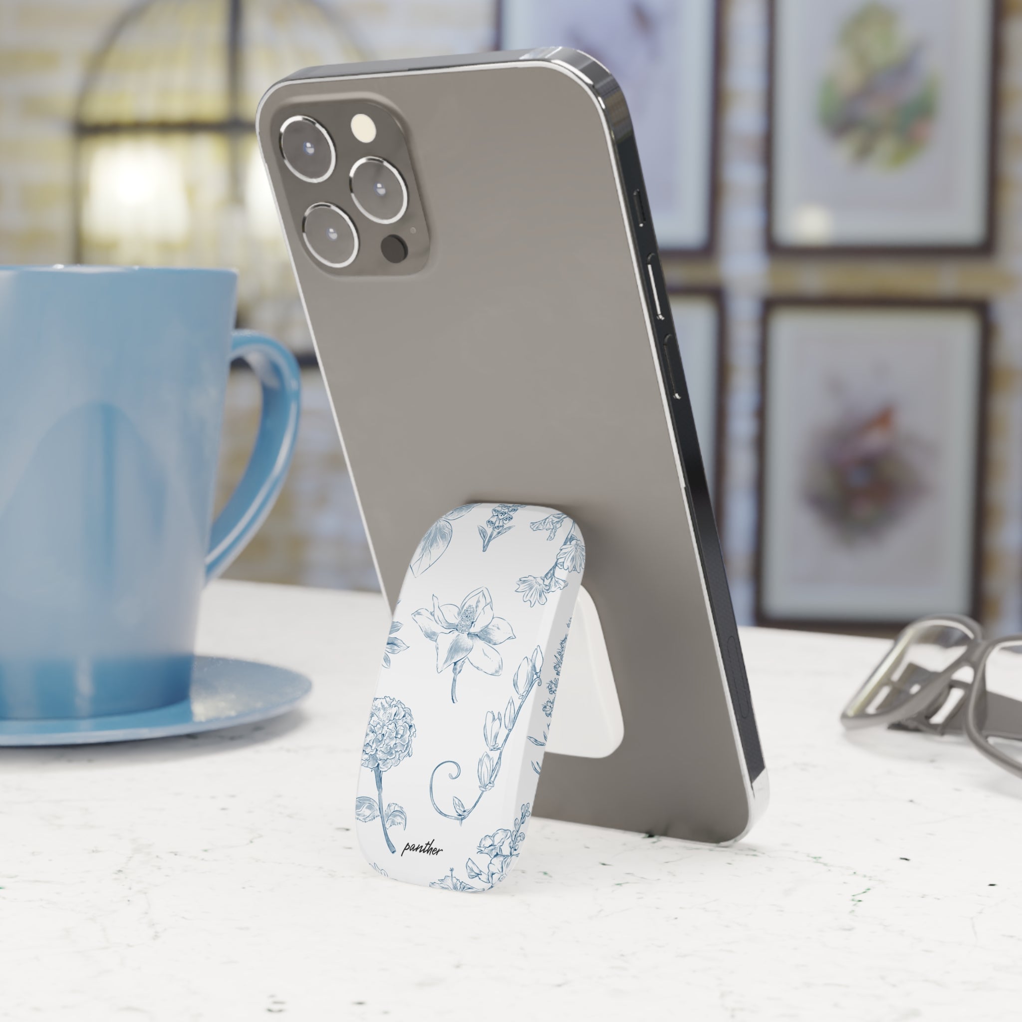 Botanical Breeze Phone Click-On Grip
