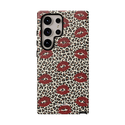 Leopard Kiss